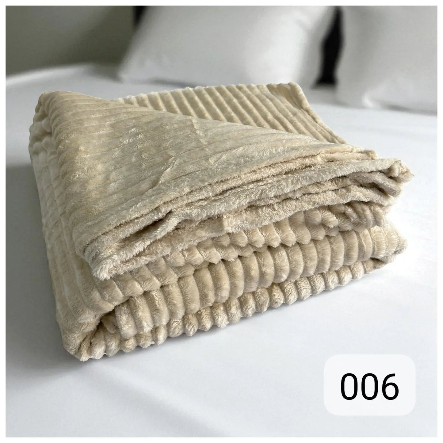 PAGA 1 LLEVA 2 | Cobija Térmica Extra Suave 220 cm x 200 cm